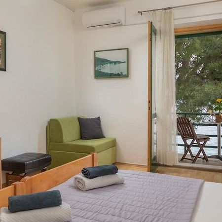 Pine And Sunshine Apartments Podgora Exterior photo